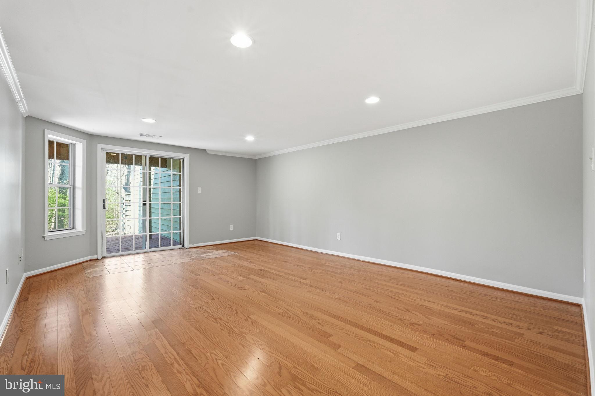 11719 Arbor Glen Way Reston, VA 20194 - Photo 10 of 25