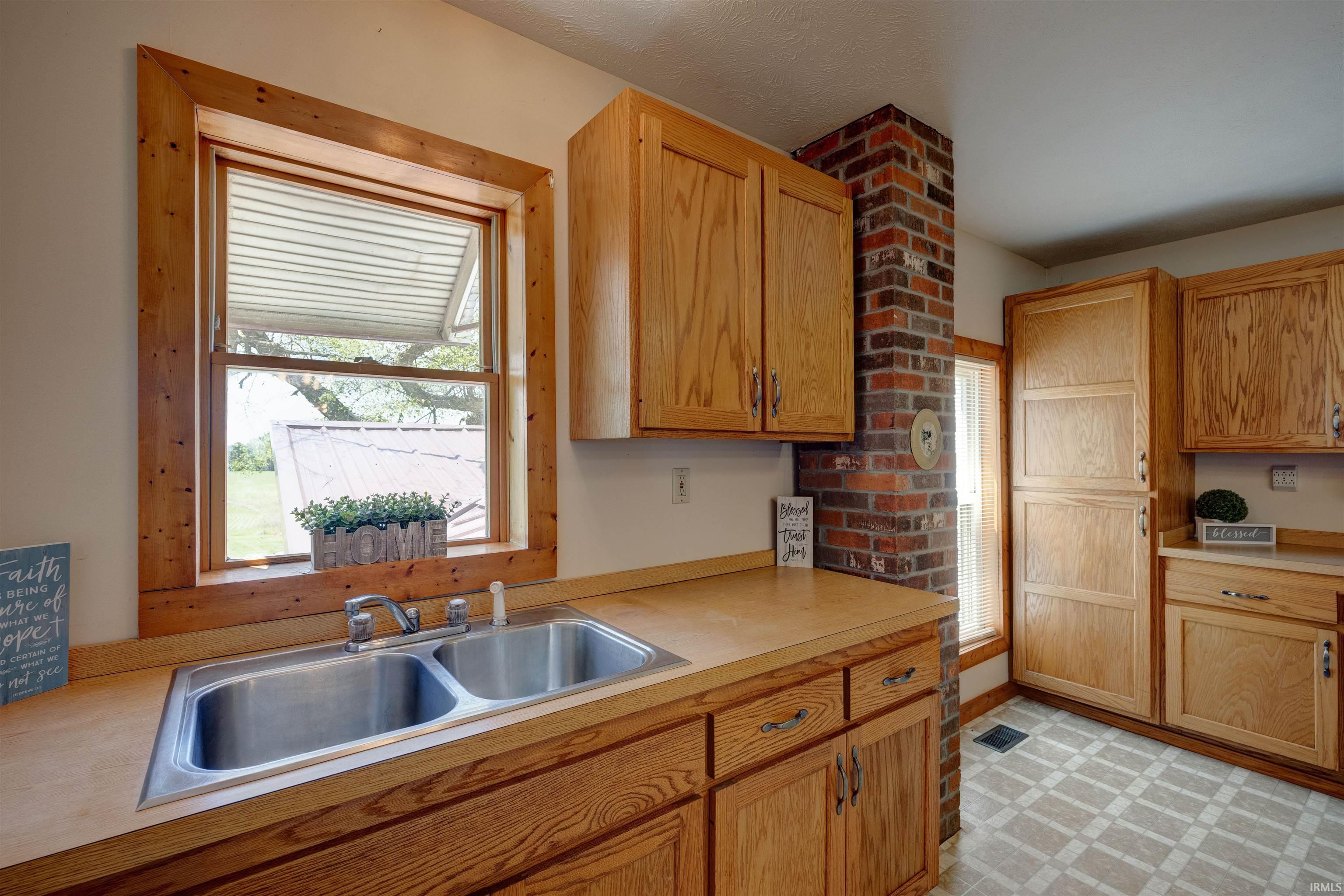4699 Moss Road Boonville, IN 47601 - Photo 8 of 40