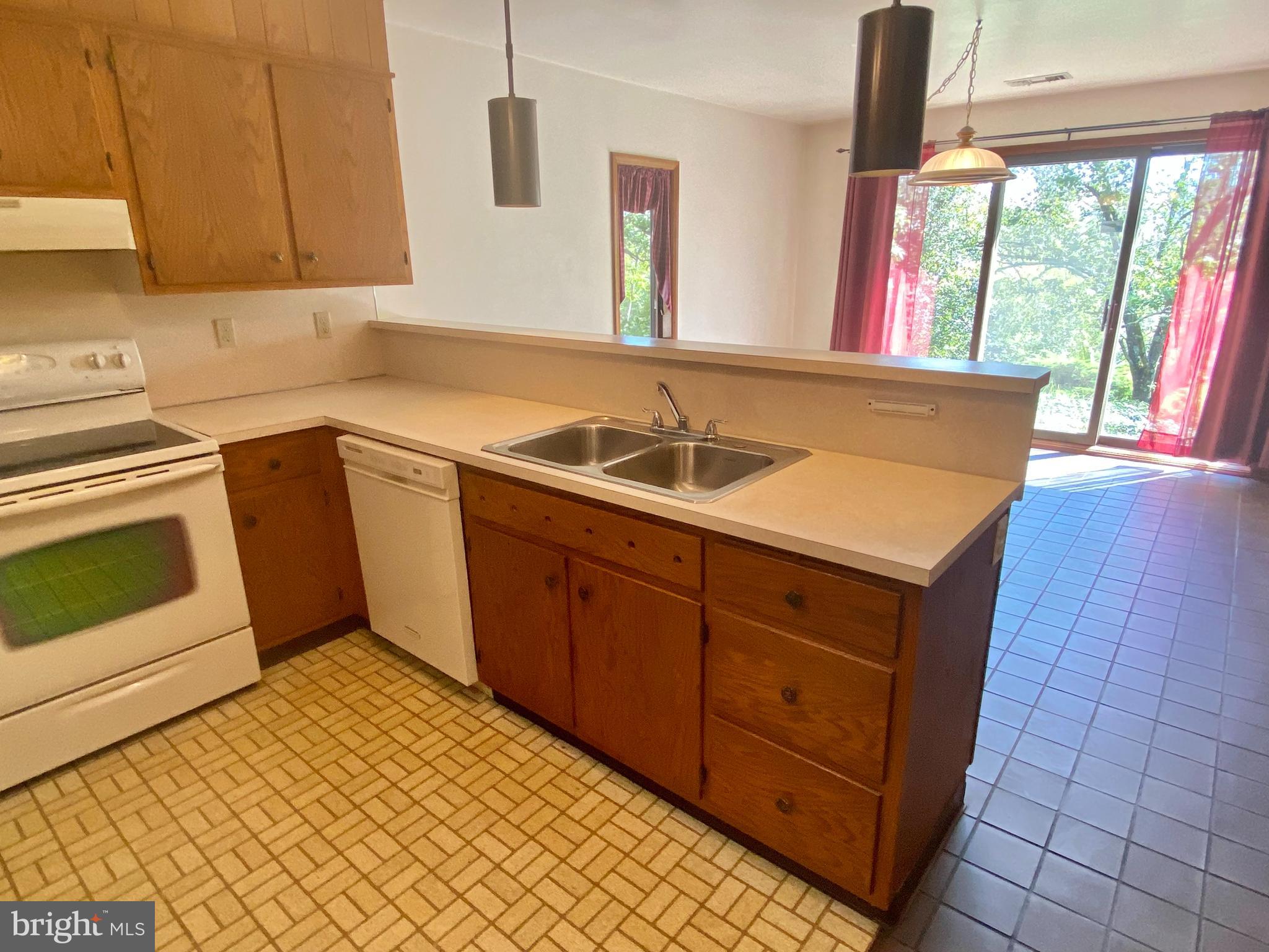 191 Specht Road Pottstown, PA 19464 - Photo 21 of 41 Kitchen