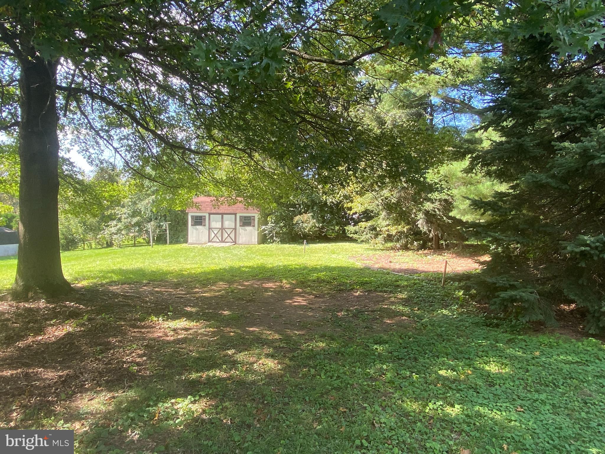 191 Specht Road Pottstown, PA 19464 - Photo 7 of 41 Yard
