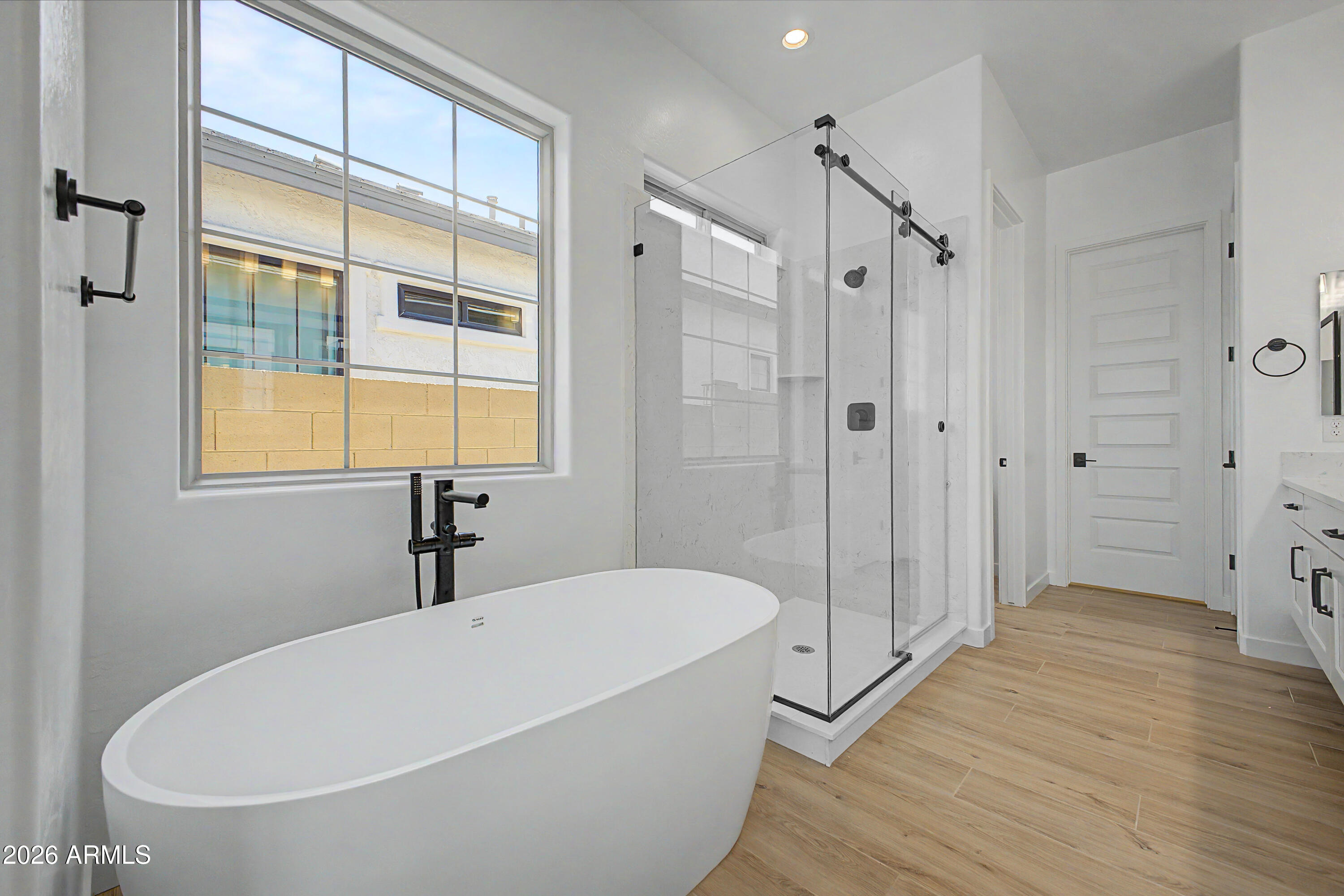 3632 East Rochelle Circle Mesa, AZ 85213 - Photo 13 of 22 Lot 45 Freestanding tub