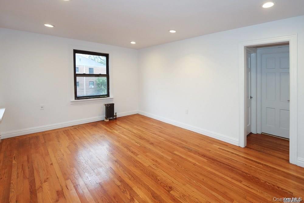 14 Beach Road, Unit 3A Great Neck, NY 11023 - Photo 8 of 14