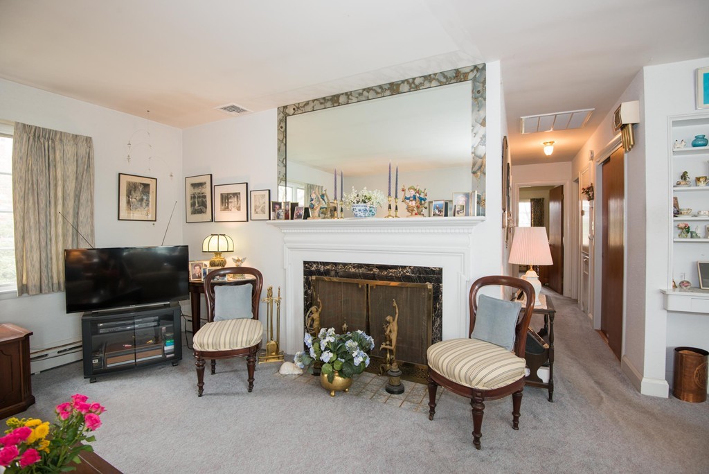 11 Pine Hill Road Swampscott, MA 01907 - Photo 3 of 30 Gallery Image 3