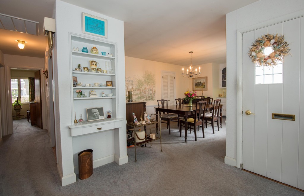 11 Pine Hill Road Swampscott, MA 01907 - Photo 5 of 30 Gallery Image 5
