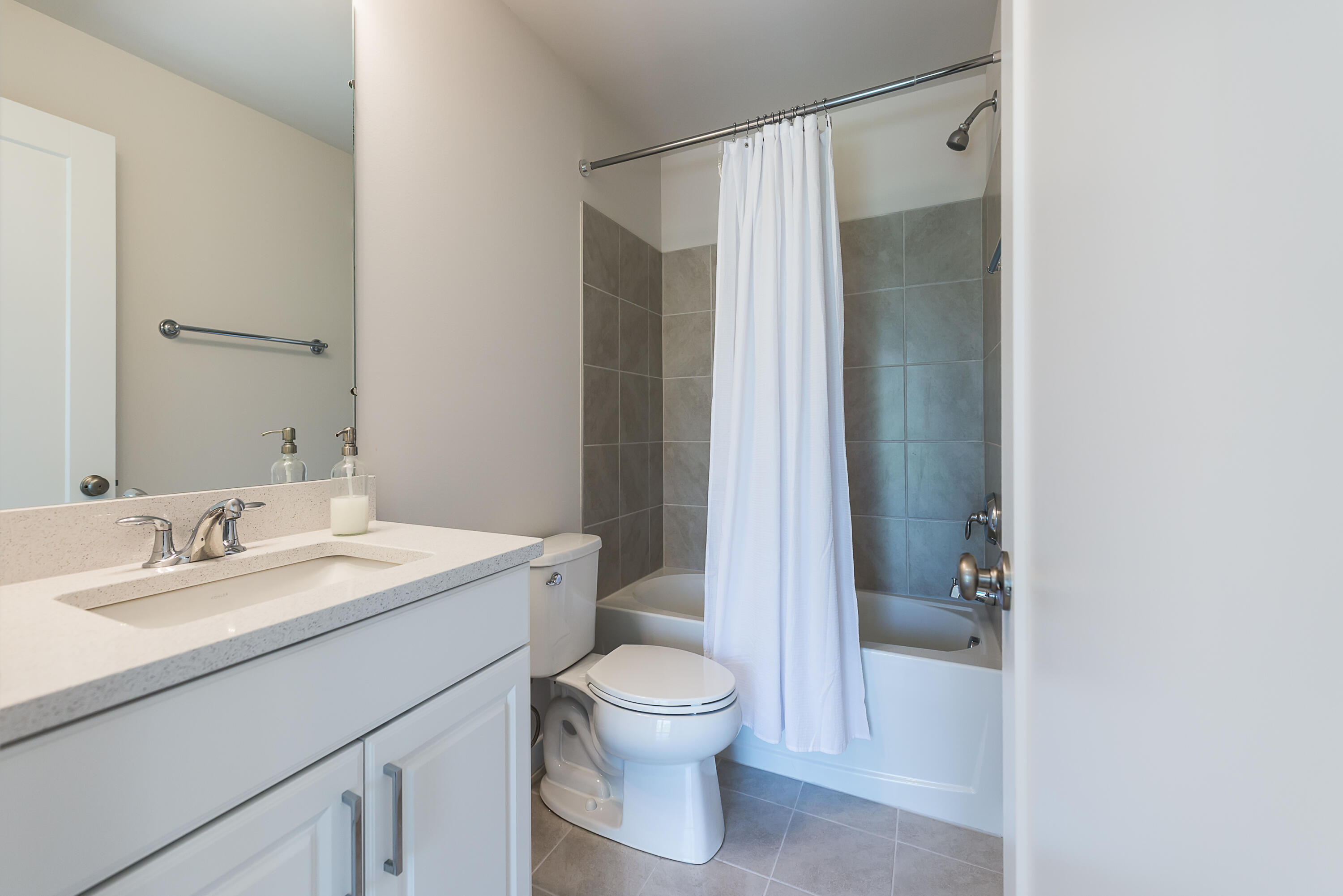 2938 Corston Road Ann Arbor, MI 48105 - Photo 42 of 54 Full bath #3