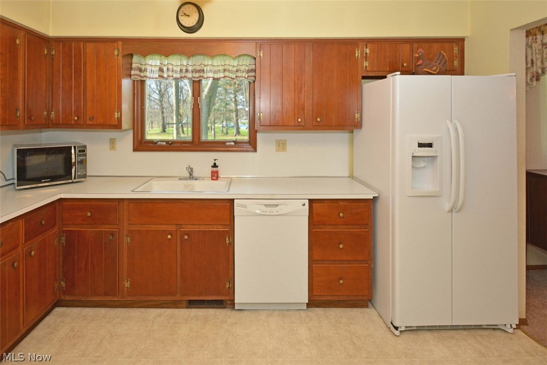 26587 Butternut Ridge Road North Olmsted, OH 44070 - Photo 7 of 21 Gallery Image 7