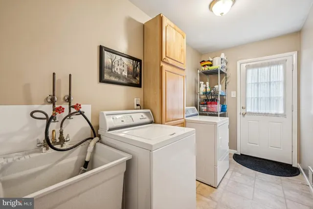 $699,000 | 21 Lancelot Lane, Mount Laurel, NJ 08054