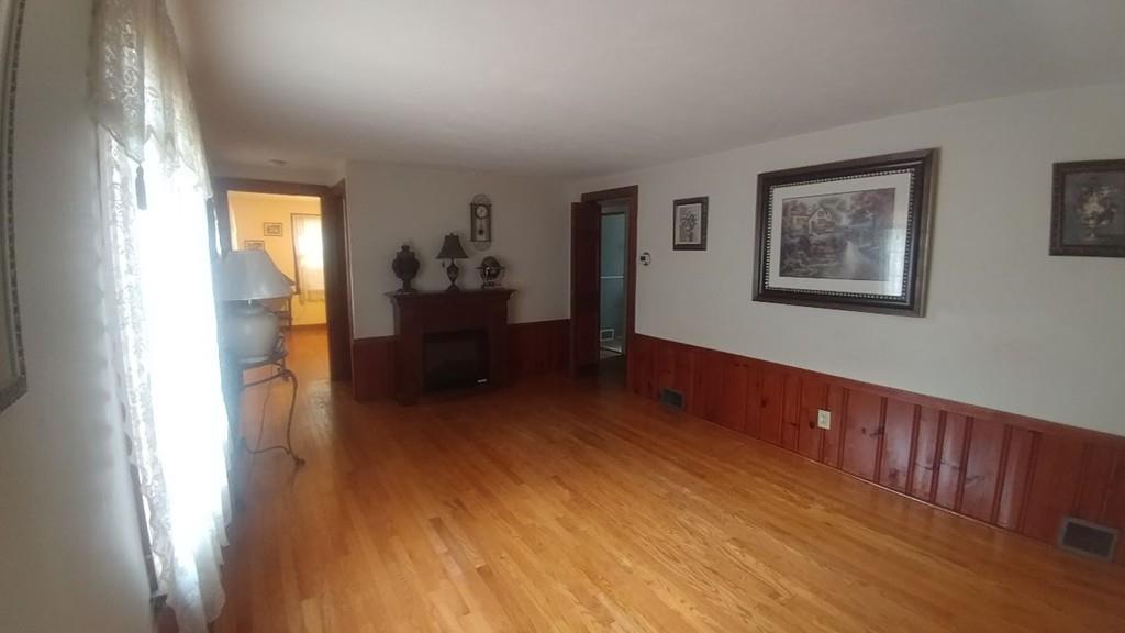 486 Maple Road Longmeadow, MA 01106 - Photo 13 of 25