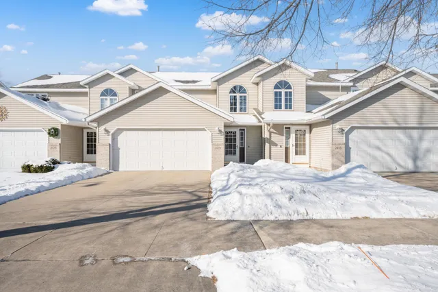 $315,000 | 2429 Viola Heights Drive Northeast, Rochester, MN 55906