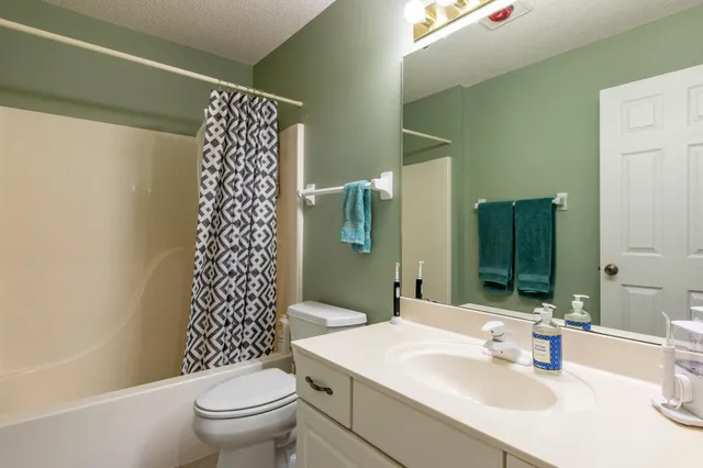 $315,000 | 2429 Viola Heights Drive Northeast, Rochester, MN 55906