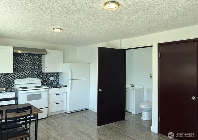 $499,000 | 1017 Ballentine Street, Raymond, WA 98577