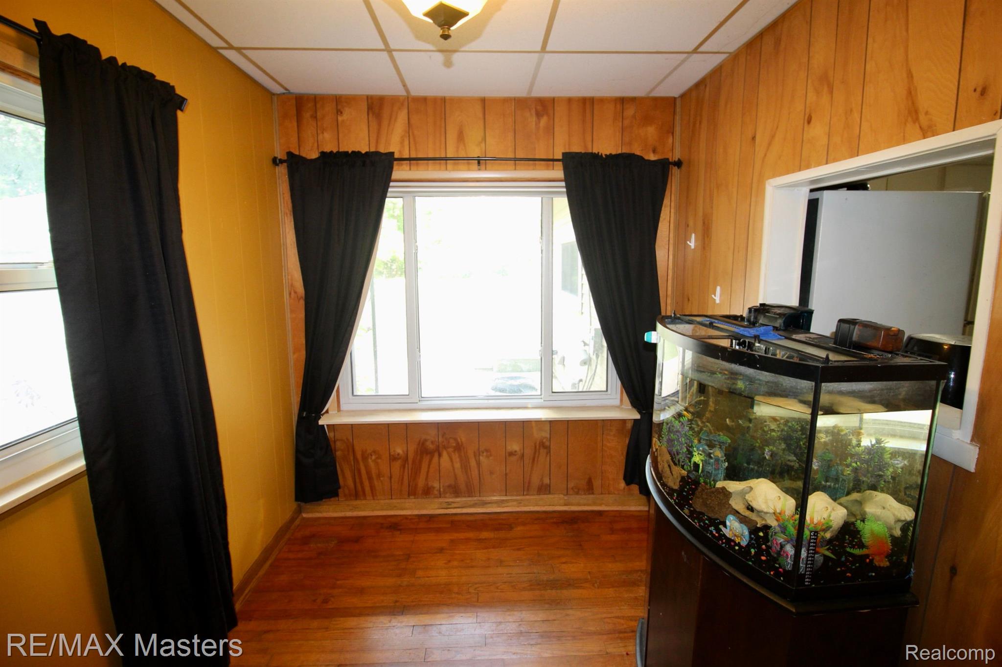 14183 Sheldon Road Belleville, MI 48111 - Photo 15 of 19 Dining room also with backyard views.