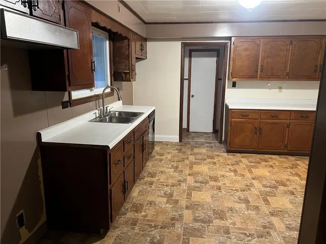 $94,900 | 59 Dewey Alley, Leechburg, PA 15656