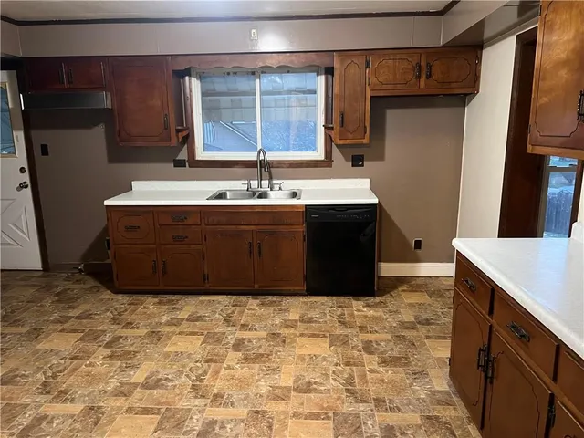 $94,900 | 59 Dewey Alley, Leechburg, PA 15656