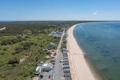 $398,000 | 307 Shore Road, Unit 8SB3, Truro, MA 02666