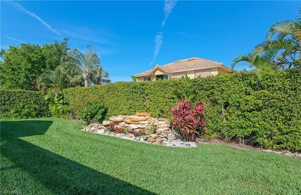 $7,000 | 2307 Queens Way, Naples, FL 34112