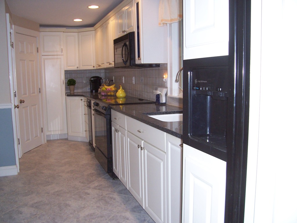 4 Clifton Road Natick, MA 01760 - Photo 8 of 21 Gallery Image 8