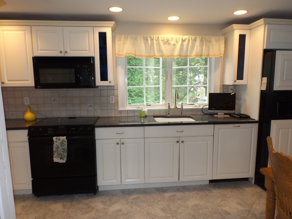 4 Clifton Road Natick, MA 01760 - Photo 9 of 21 Gallery Image 9
