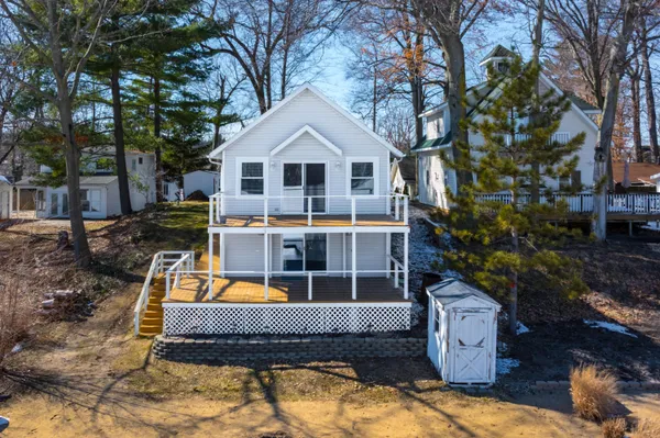$640,000 | 11309 Sunset Point Drive, Plainwell, MI 49080