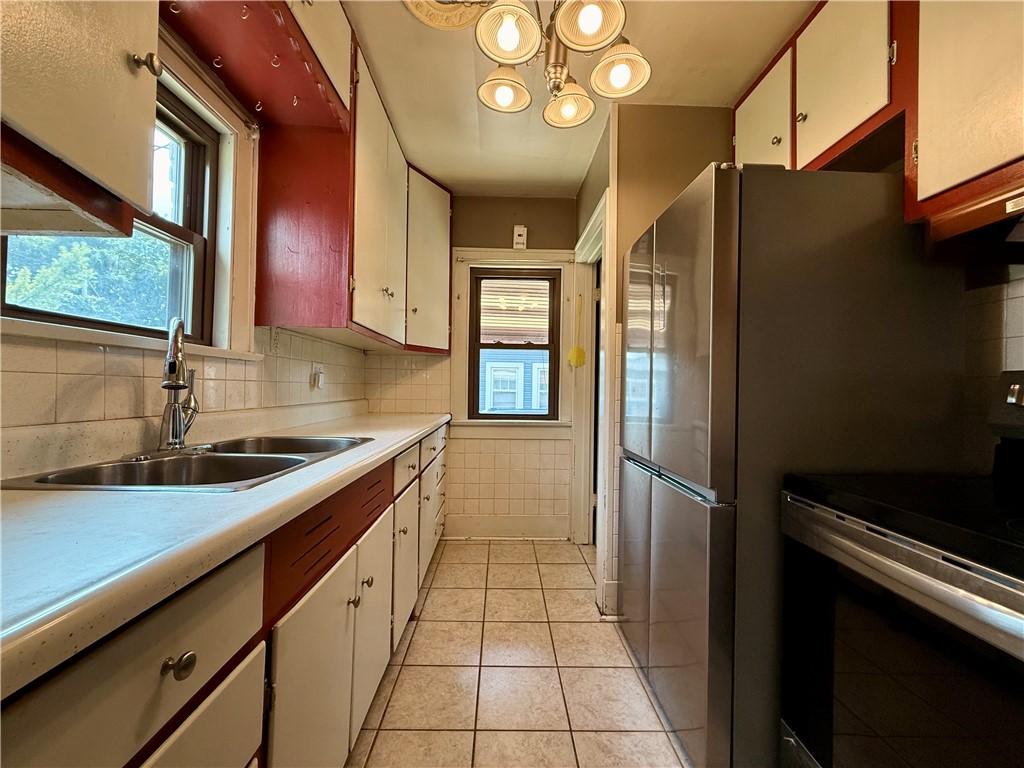 245 East Pierson Avenue Decatur, IL 62526 - Photo 8 of 27