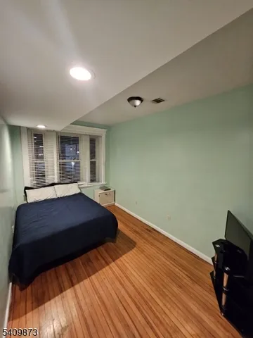 $900 | 209 Mt Prospect Avenue, Unit 21, Newark, NJ 07104