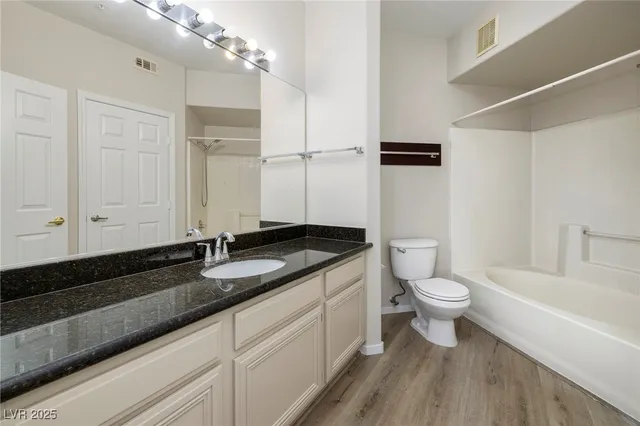 $1,200 | 7159 South Durango Drive, Unit 310, Las Vegas, NV 89113