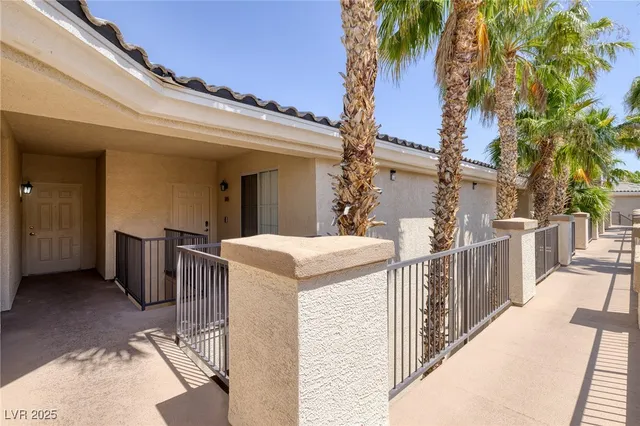 $1,200 | 7159 South Durango Drive, Unit 310, Las Vegas, NV 89113