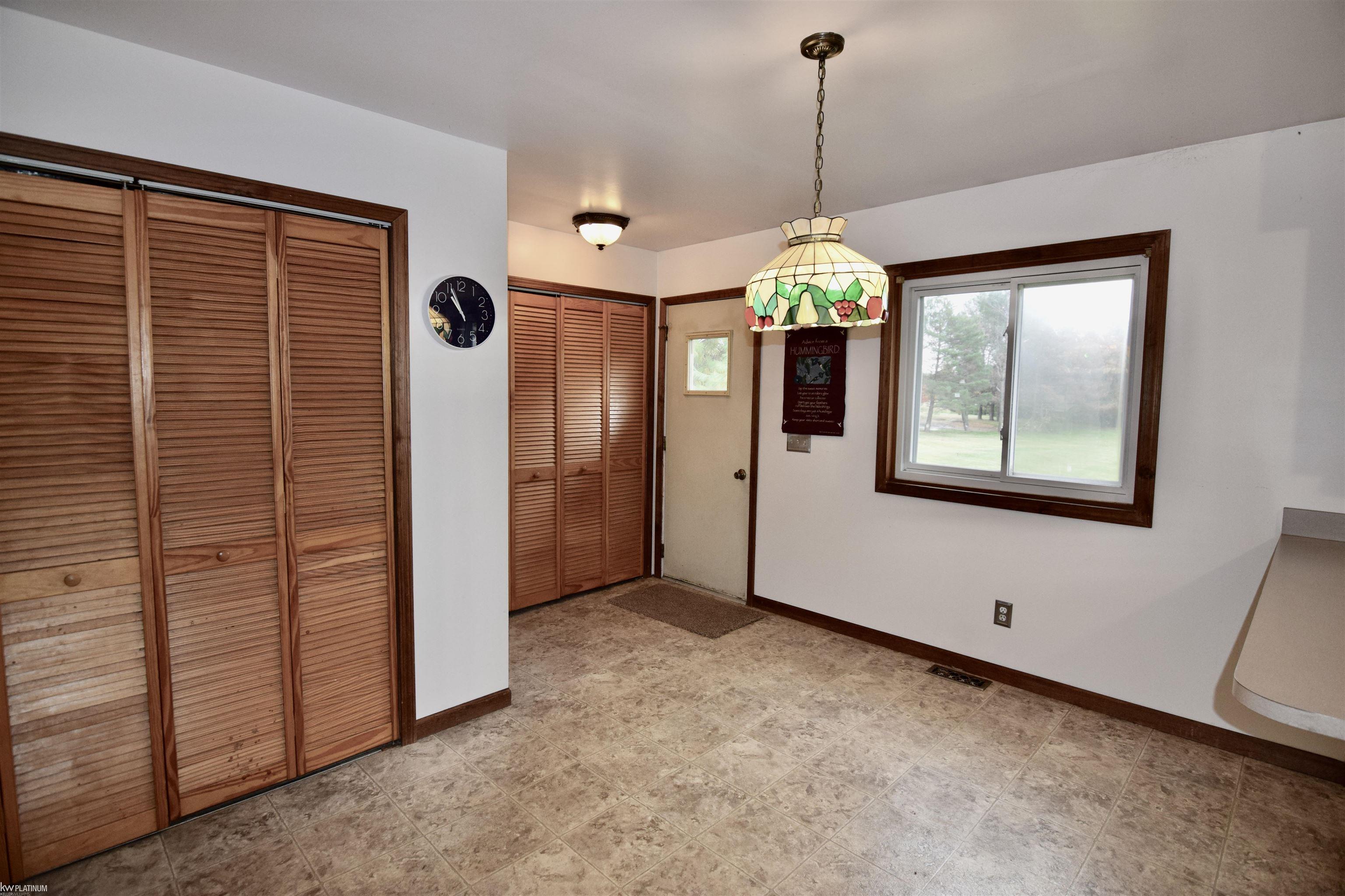1490 Braidwood Road Memphis, MI 48041 - Photo 6 of 28 50093129-6.JPG