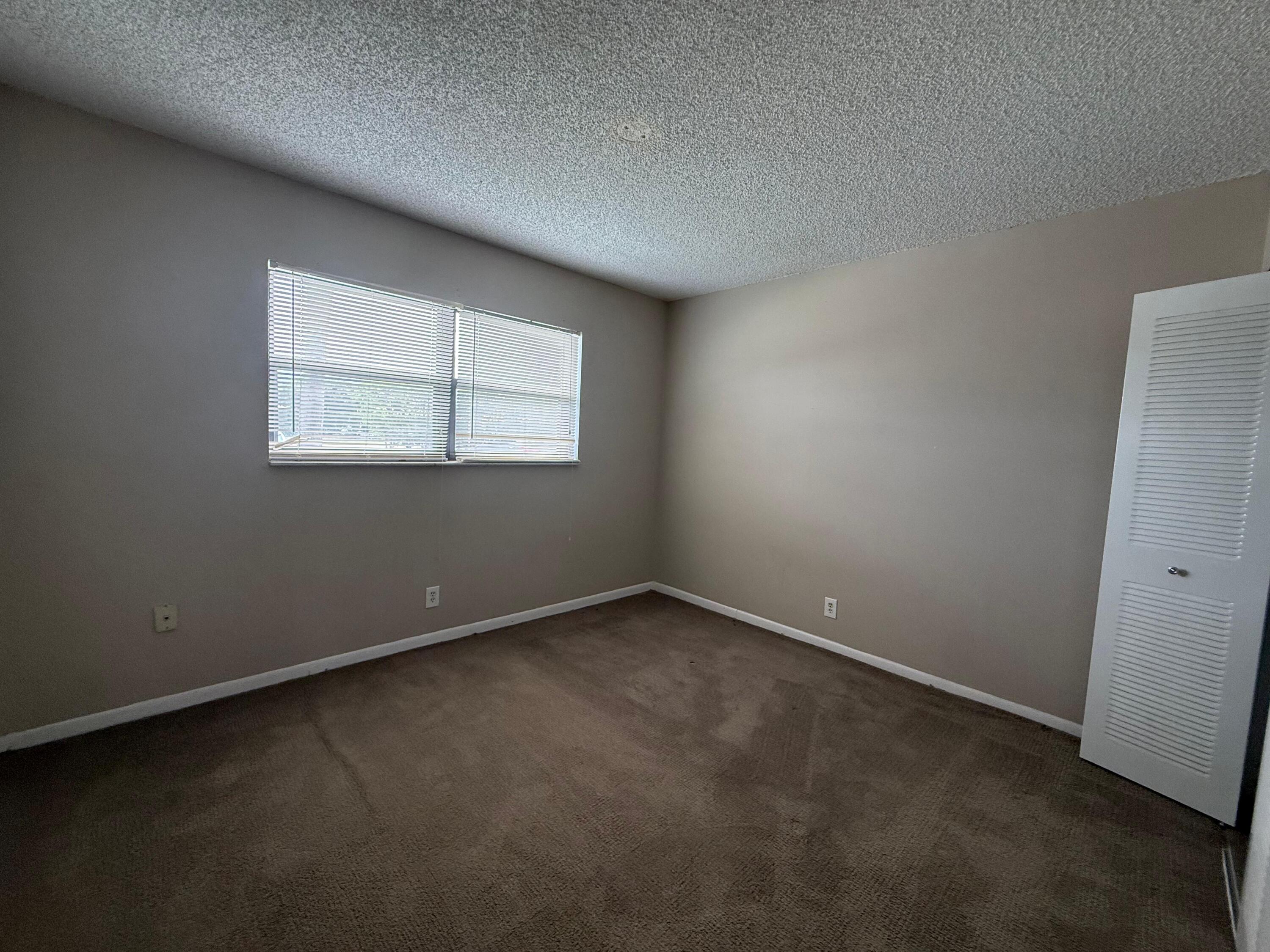 2141 Woolbright Road, Unit L106 Boynton Beach, FL 33426 - Photo 5 of 11 Bedroom 2
