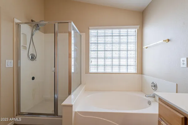 $2,250 | 4073 South Shady Court, Gilbert, AZ 85297