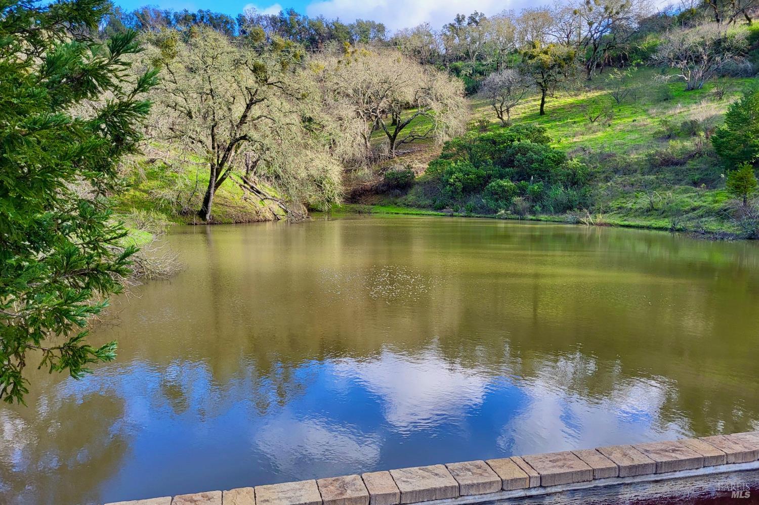 1477 Leslie Road Healdsburg, CA 95448 - Photo 2 of 40