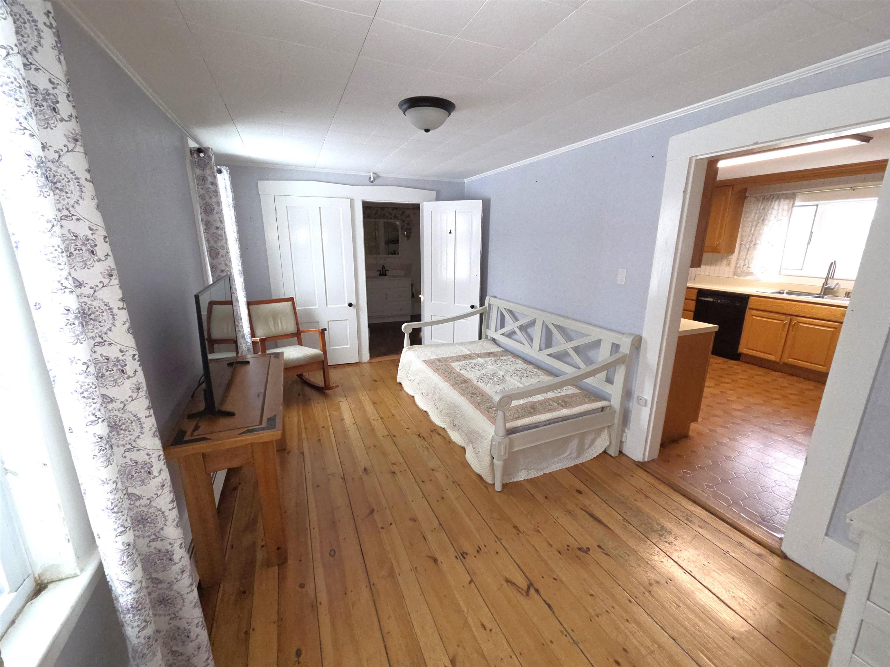 25 Pleasant Street Farmington, NH 03835 - Photo 18 of 41