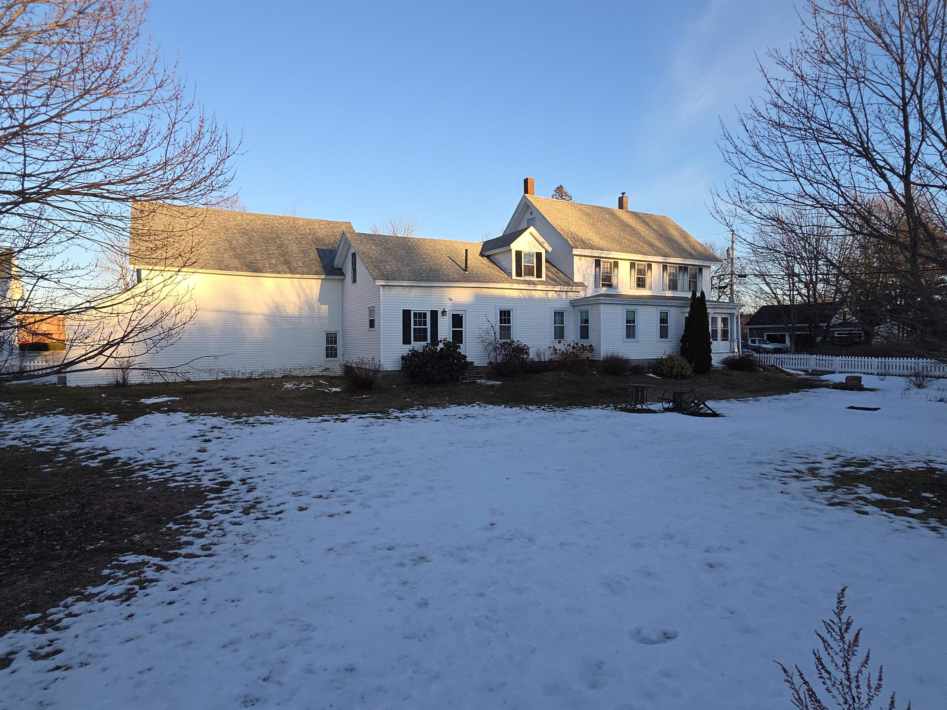 25 Pleasant Street Farmington, NH 03835 - Photo 5 of 41