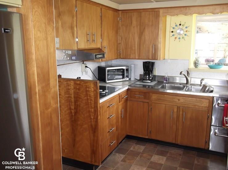 8463 Lakeshore Road Lexington, MI 48450 - Photo 20 of 57 31265287-19.JPG
