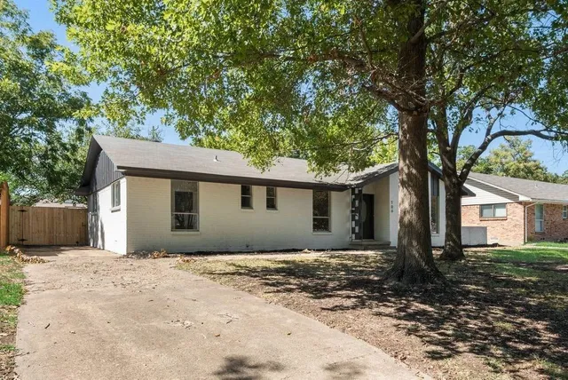 $455,000 | 706 South Waterview Drive, Richardson, TX 75080