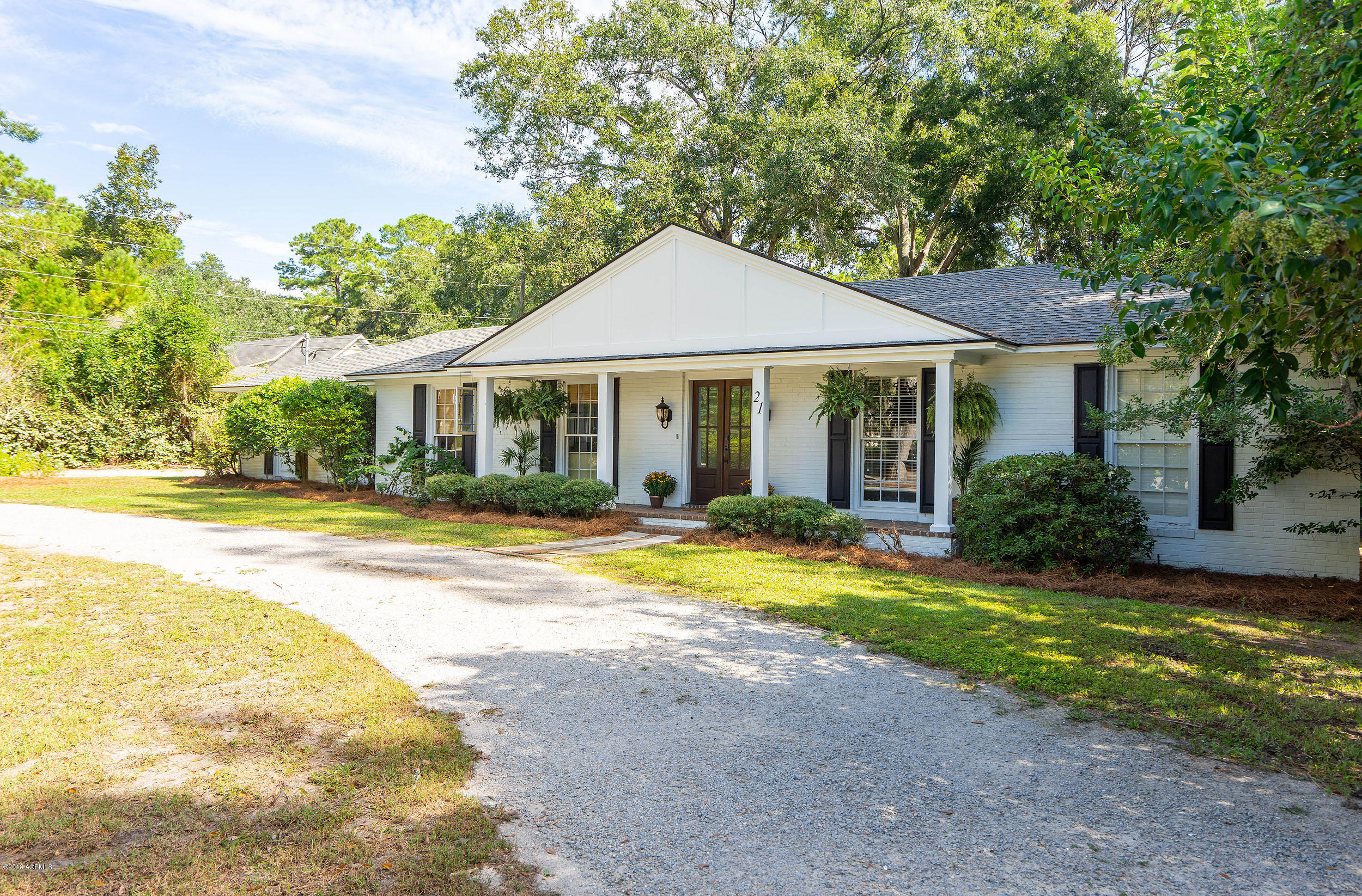 21 Audubon Road Beaufort, SC 29907 - Photo 3 of 45 DSC07829-1
