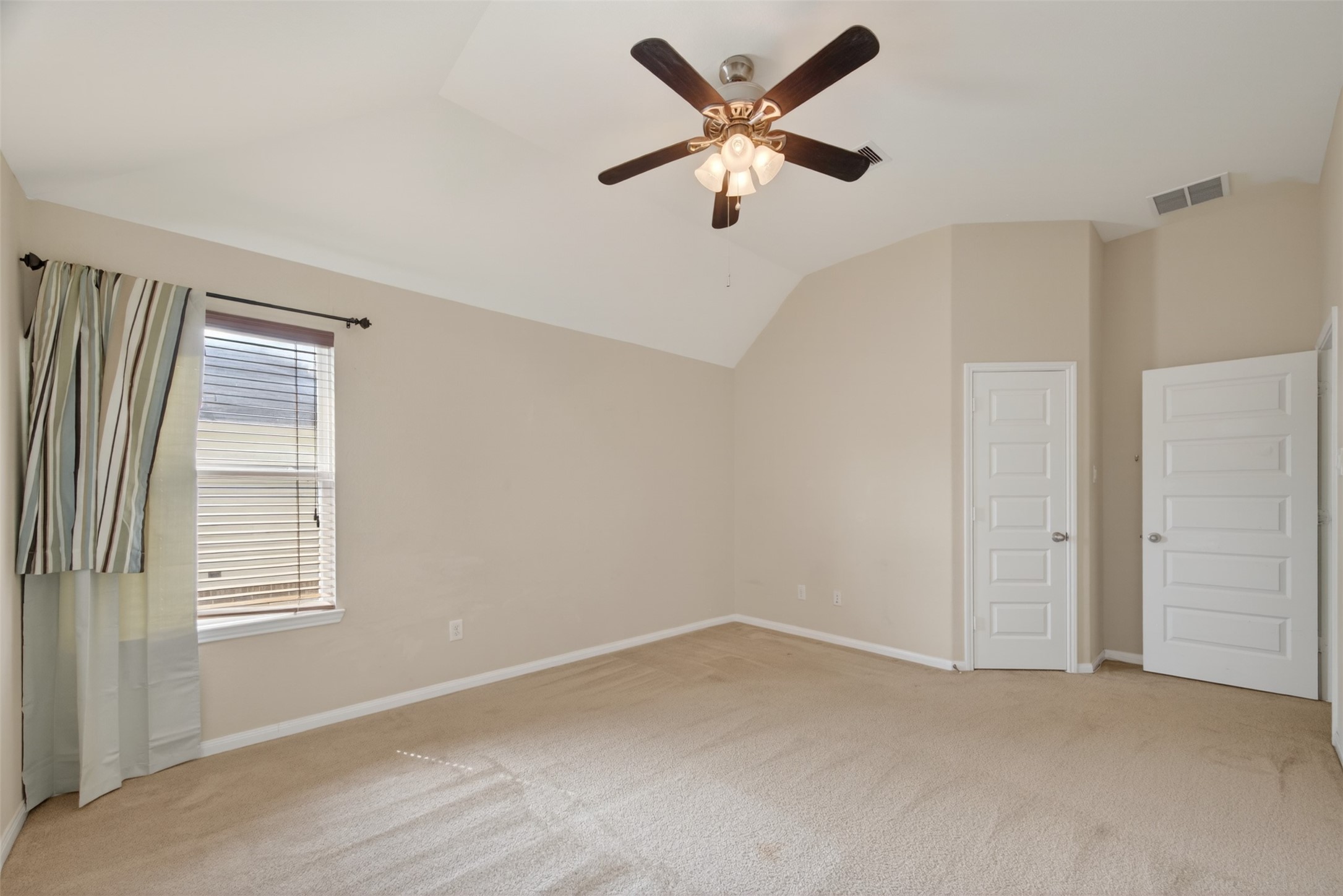 19 Roma Ridge Drive Missouri City, TX 77459 - Photo 20 of 38