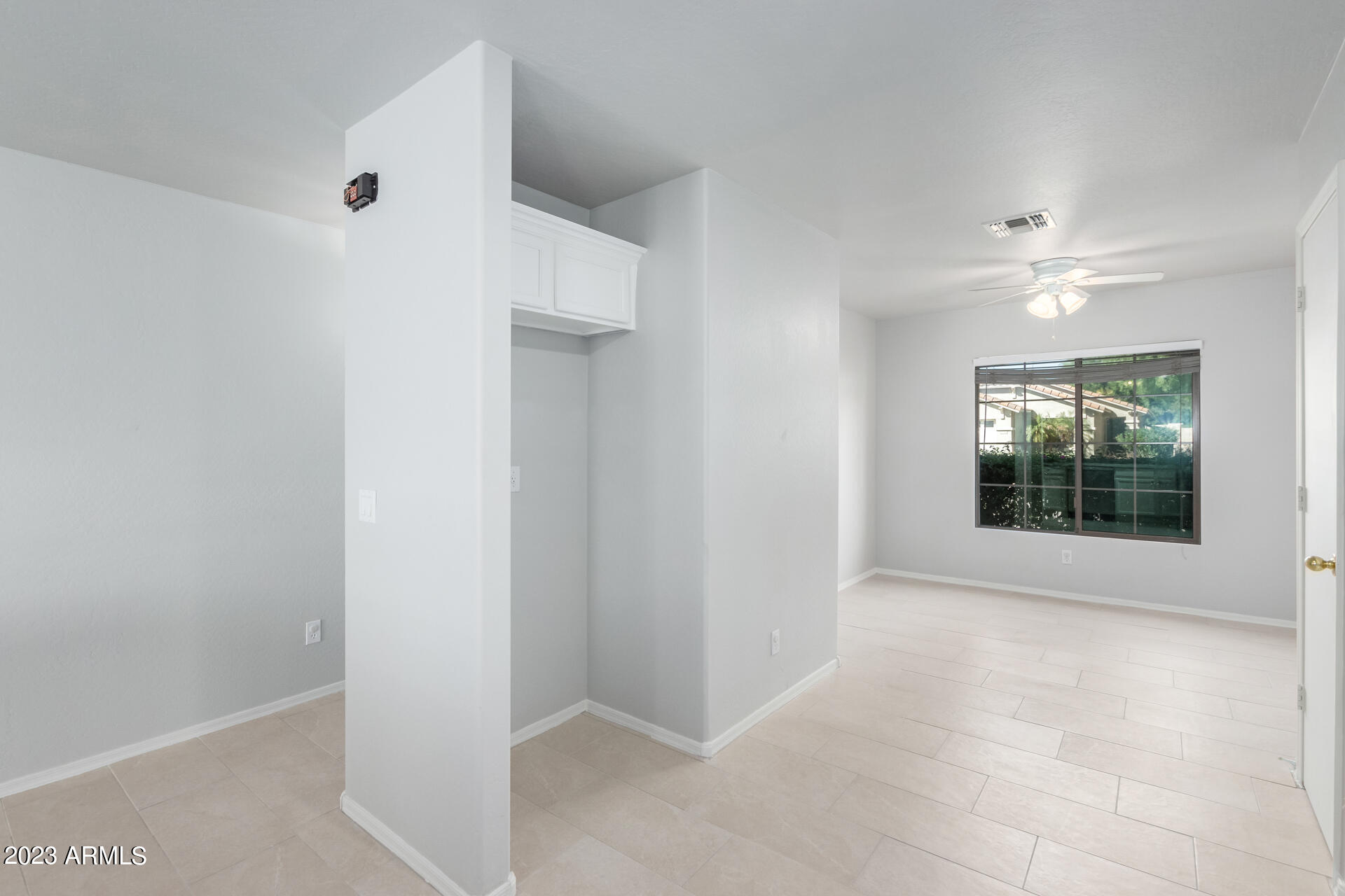 17715 West Redfield Road Surprise, AZ 85388 - Photo 9 of 33