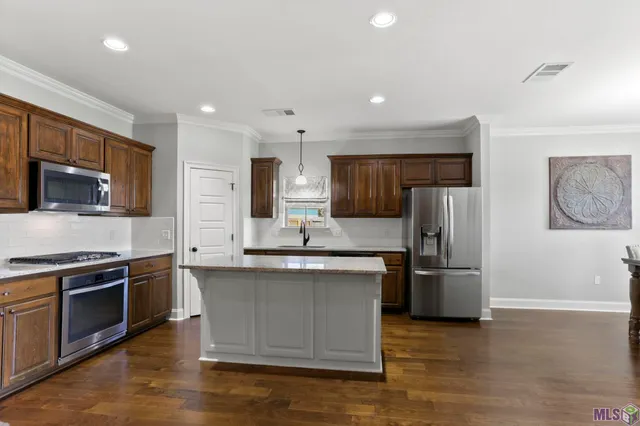 $399,000 | 16472 Orchard Way Drive, Prairieville, LA 70769