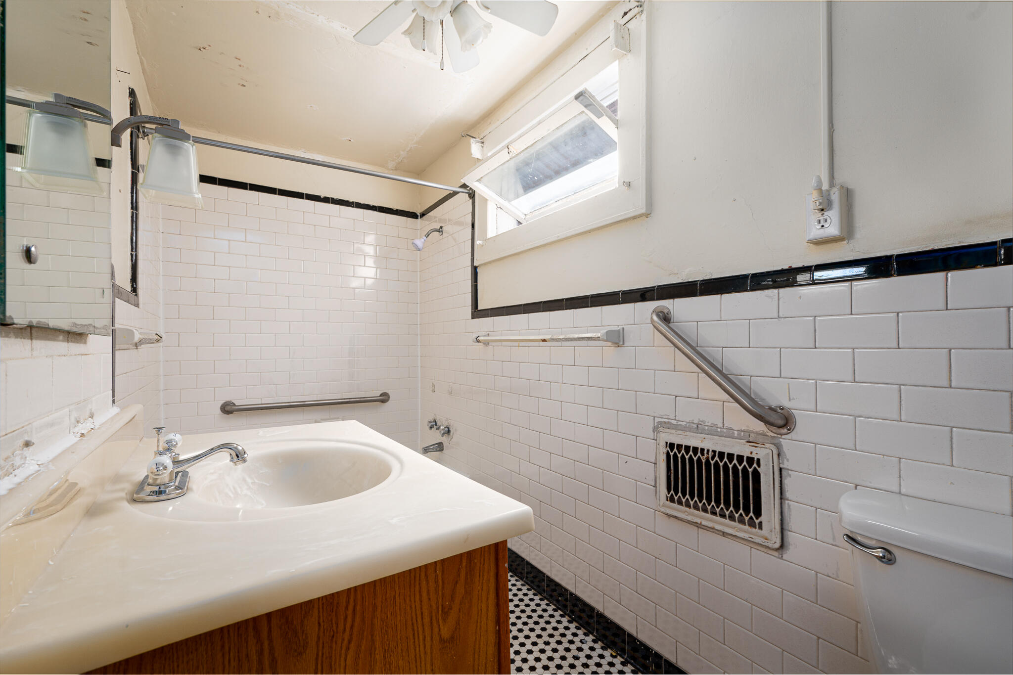 55 Elizabeth Street Charleston, SC 29403 - Photo 28 of 32 MOD_1114-Edit