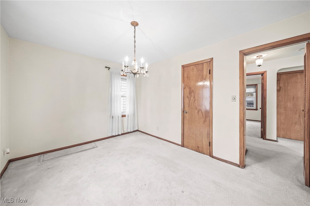 1199 Mayfield Ridge Road Cleveland, OH 44124 - Photo 7 of 20