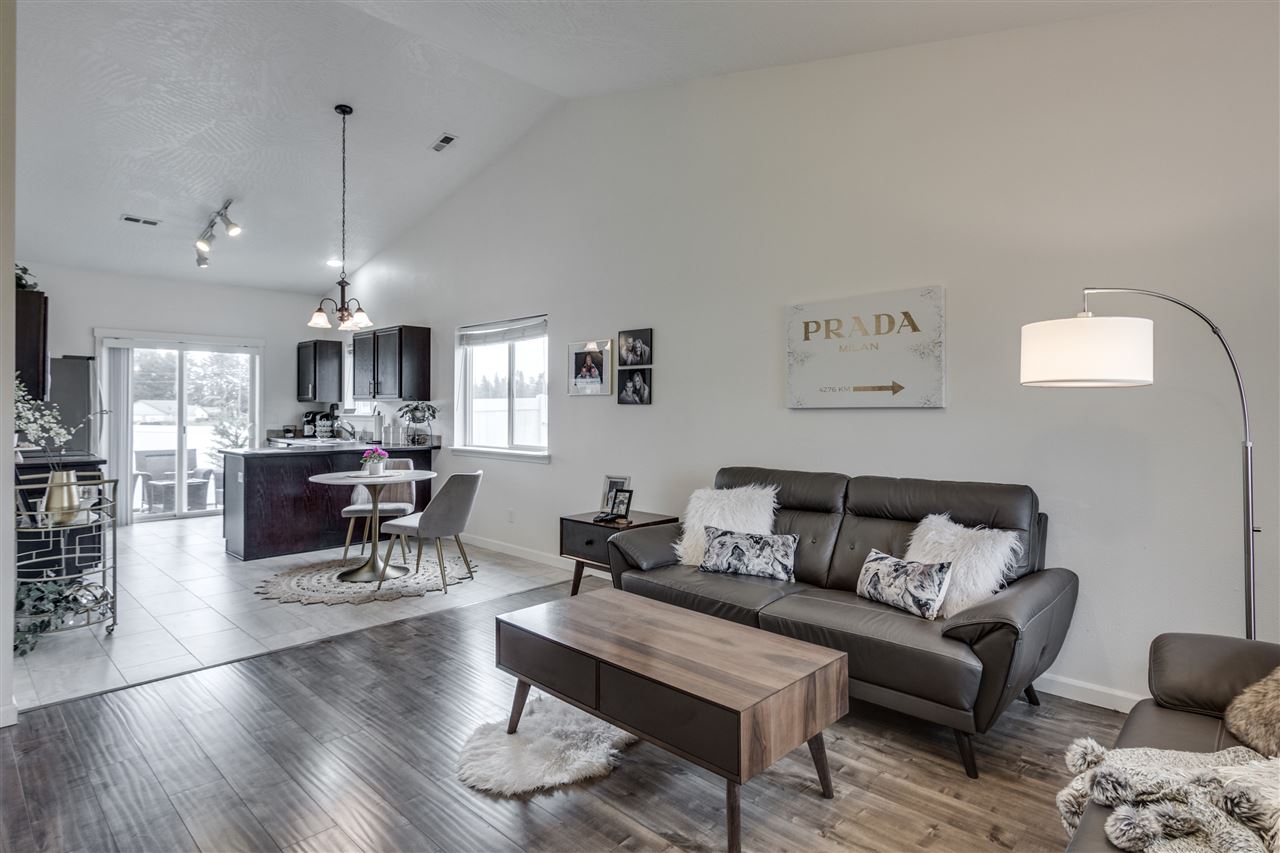 4515 South Mack Road Spokane, WA 99224 - Photo 4 of 20