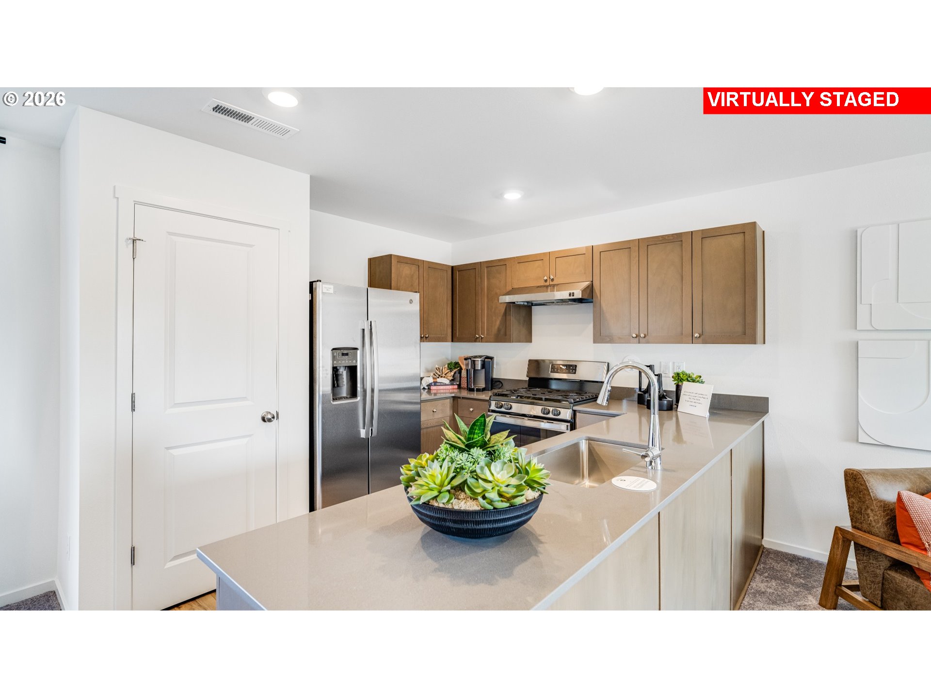 5761 Bainbridge Road Eugene, OR 97402 - Photo 6 of 27