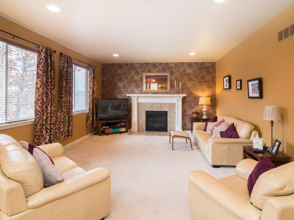 131 Spruce Lane Rochester, MI 48307 - Photo 16 of 47 Family Room