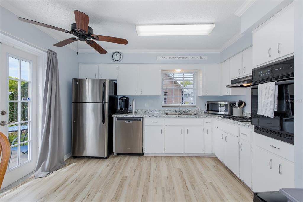 6651 Timbercove Lane New Port Richey, FL 34653 - Photo 12 of 39