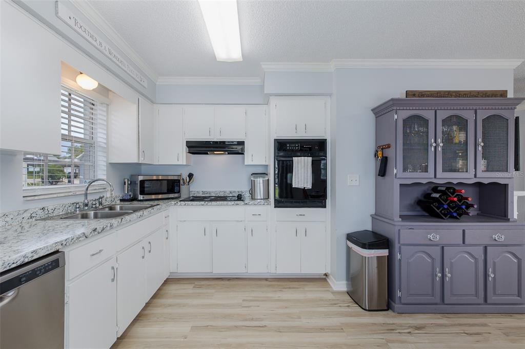 6651 Timbercove Lane New Port Richey, FL 34653 - Photo 14 of 39