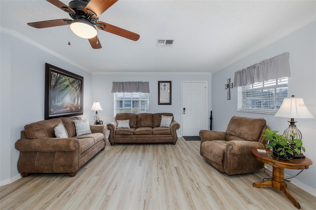 6651 Timbercove Lane New Port Richey, FL 34653 - Photo 8 of 39