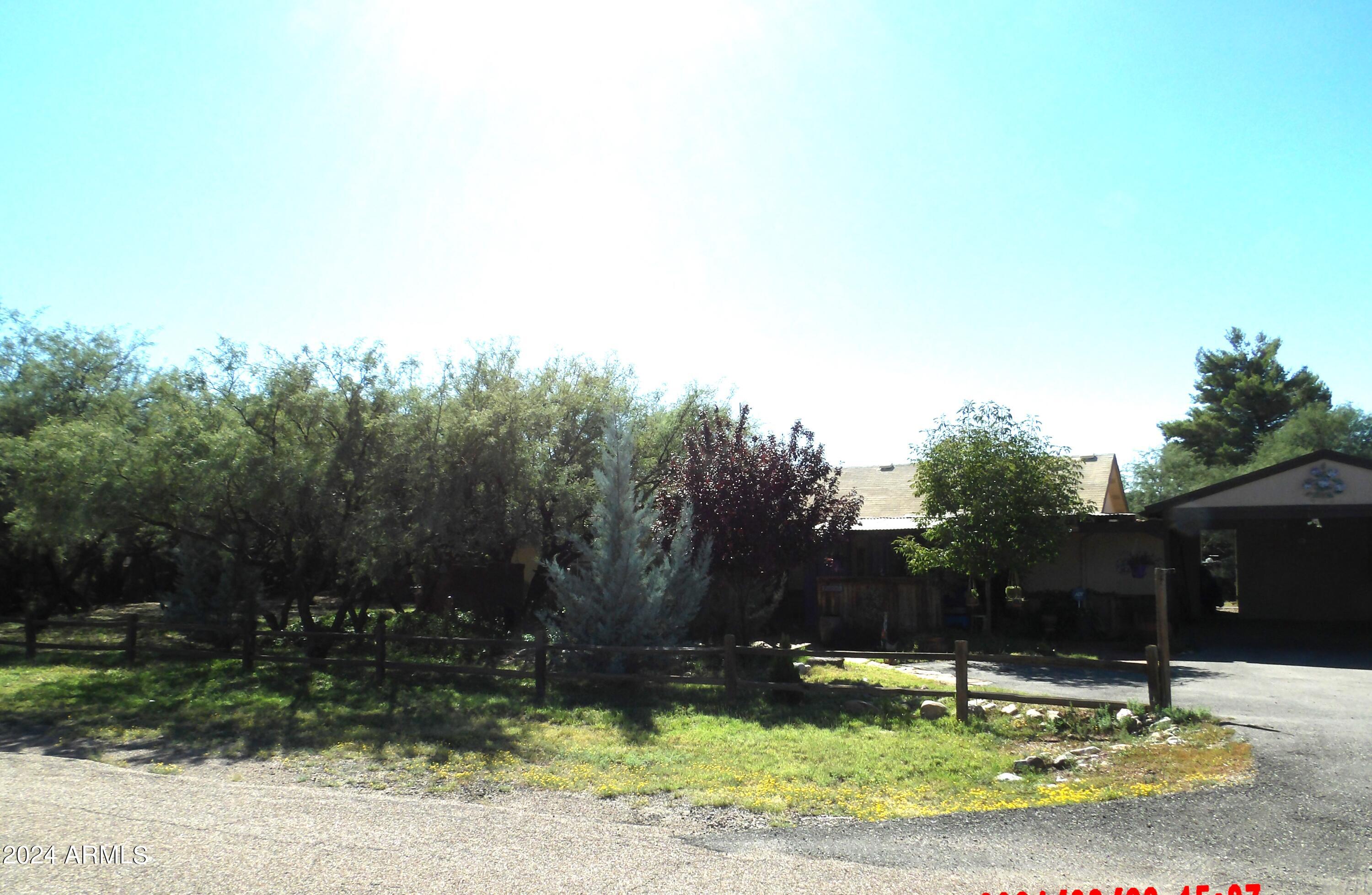 376 North Warren Road, Unit 2 Benson, AZ 85602 - Photo 8 of 40 100_0054