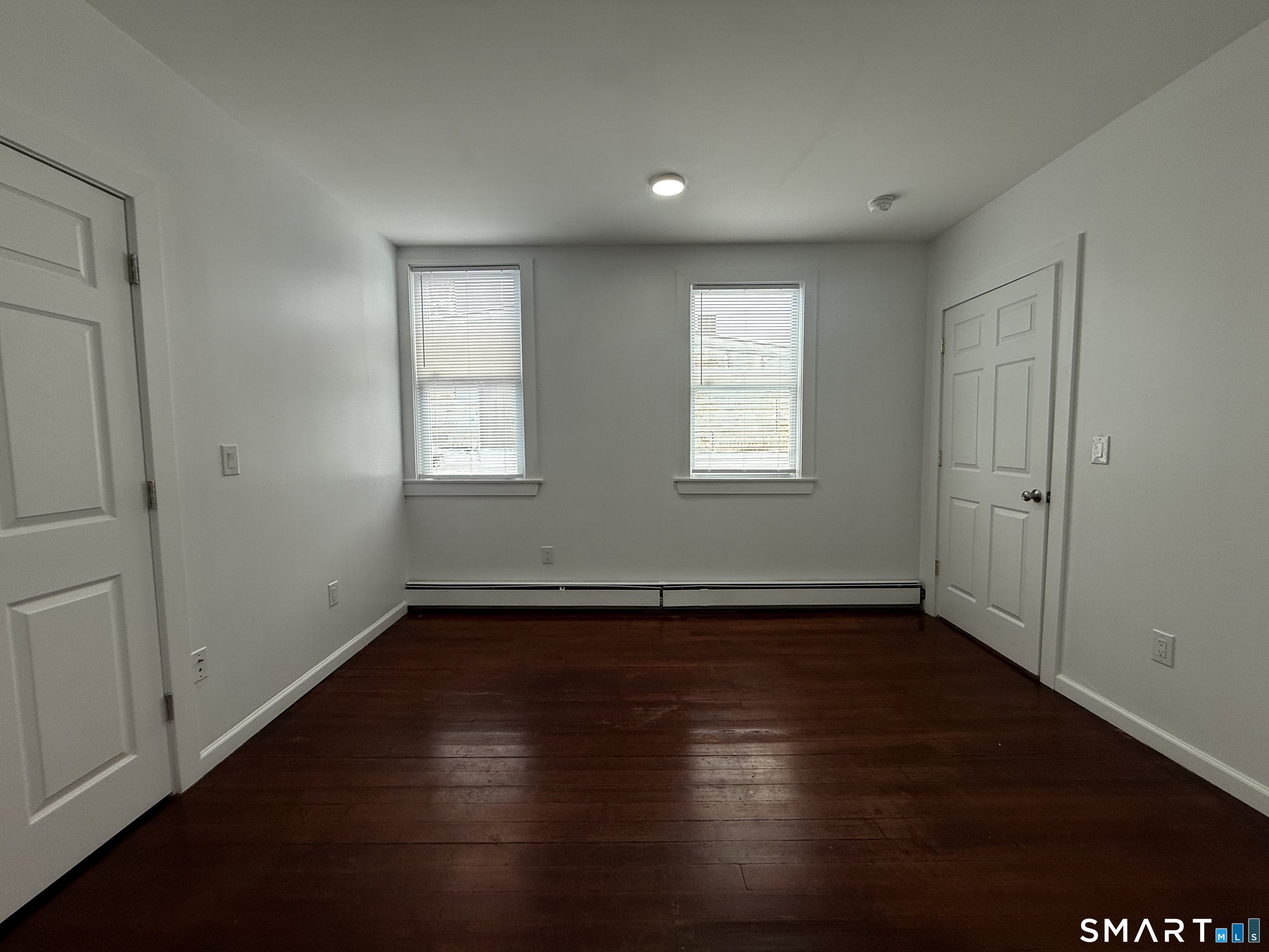 18 Bank Street New London, CT 06320 - Photo 12 of 16