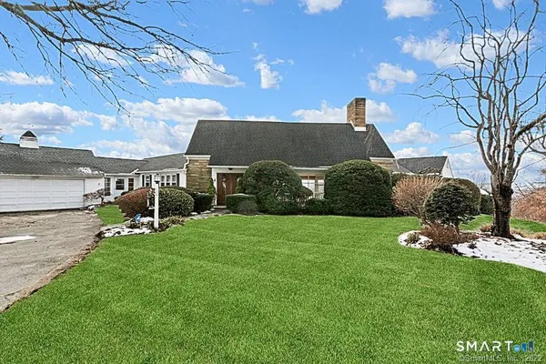 $429,999 | 176 Westridge Drive, Waterbury, CT 06708